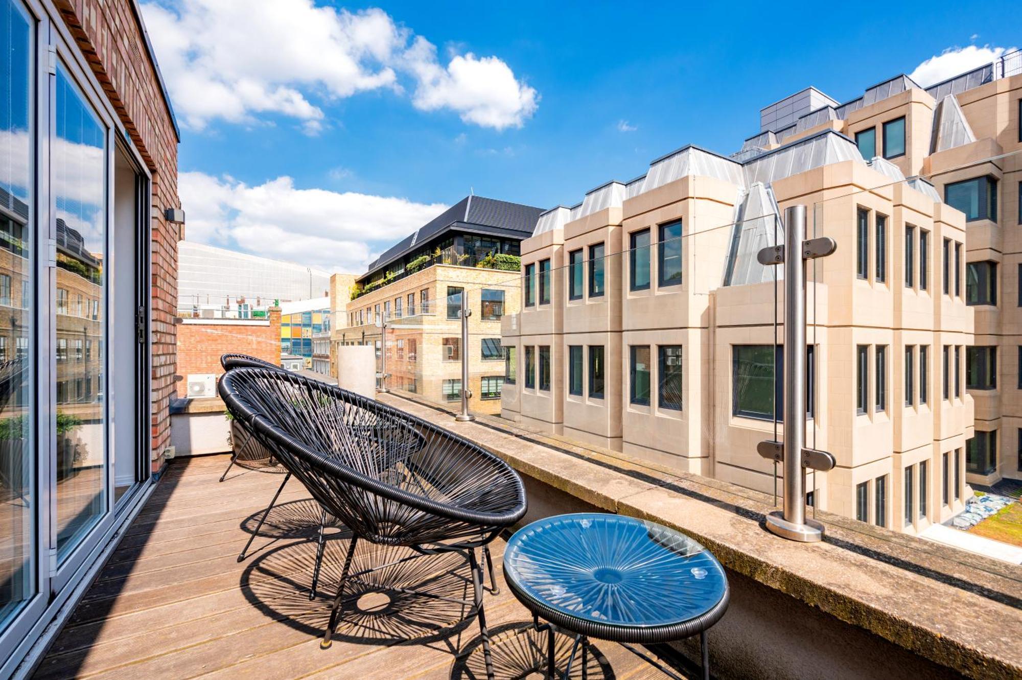 Welcome - The Piazza Apartamento